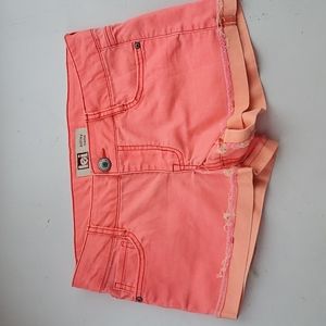 lei Shorts